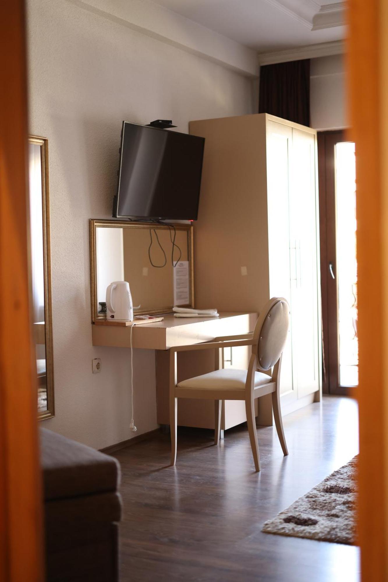 Hotel Cleon Prizren Exterior photo