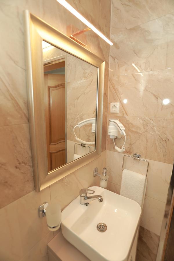 Hotel Cleon Prizren Exterior photo